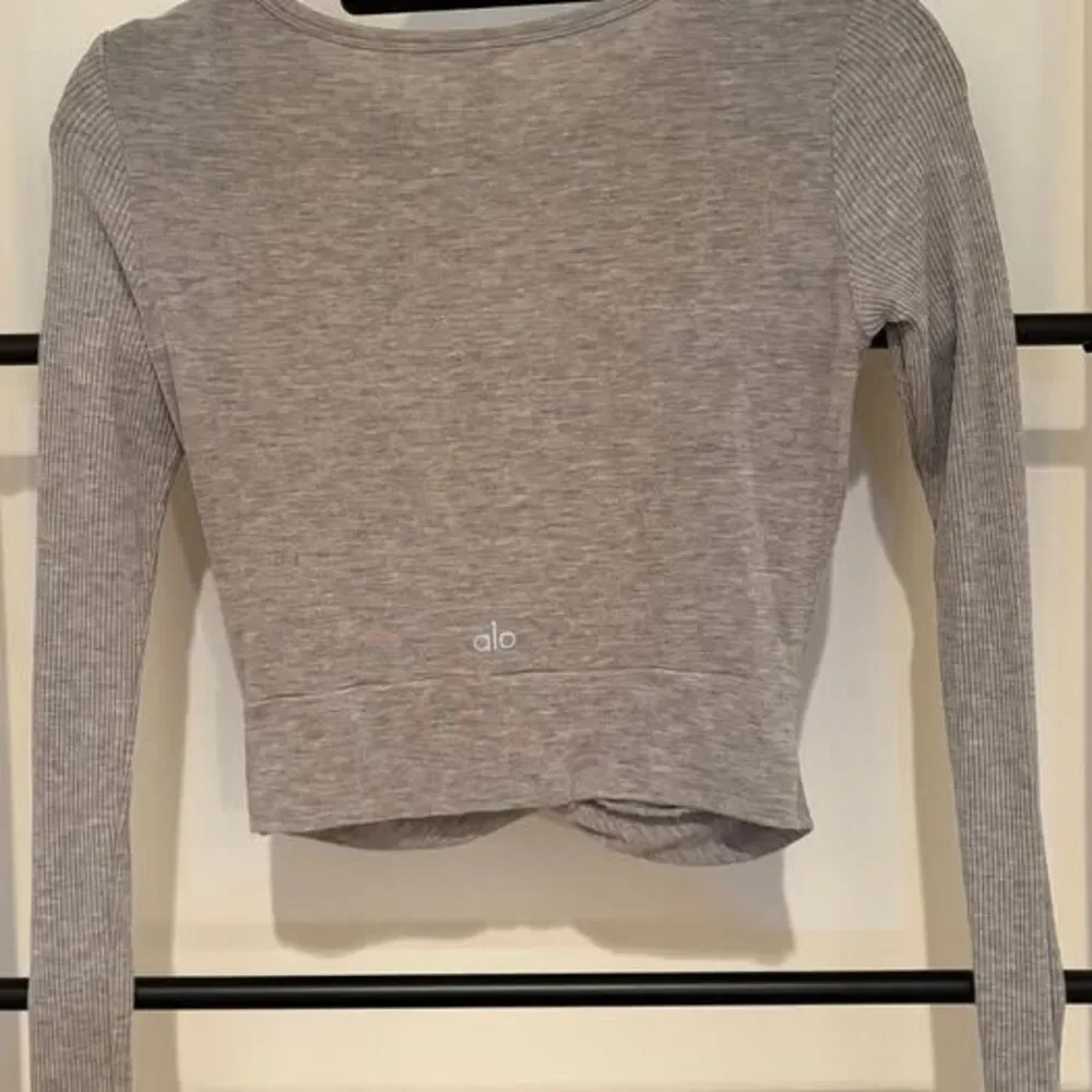 Alo Yoga Cover Long Sleeve Top in Dove Grey Heather